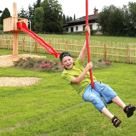 شقة Familien-appartements Oerglwirt's Gut *