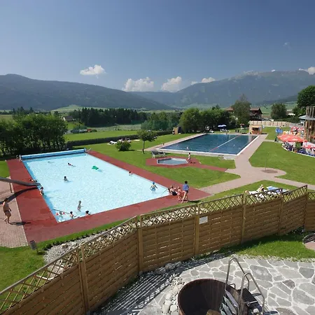 شقة Familien-appartements Oerglwirt's Gut ماريابفار