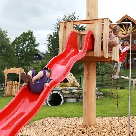 Familien-appartements Oerglwirt's Gut *