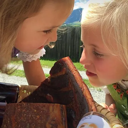 شقة Familien-appartements Oerglwirt's Gut