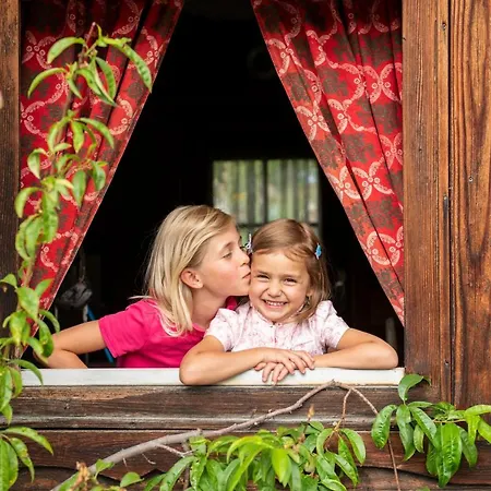 Familien-appartements Oerglwirt's Gut شقة *
