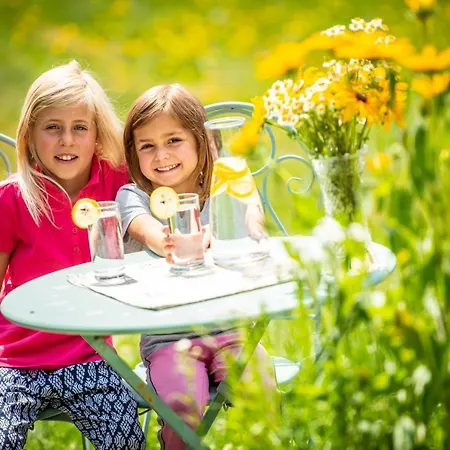 شقة Familien-appartements Oerglwirt's Gut *
