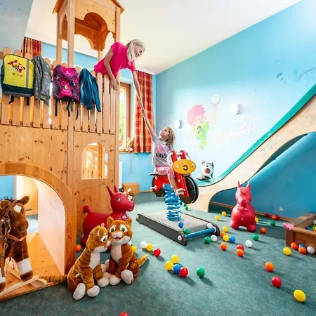 Familien-appartements Oerglwirt's Gut * Mariapfarr